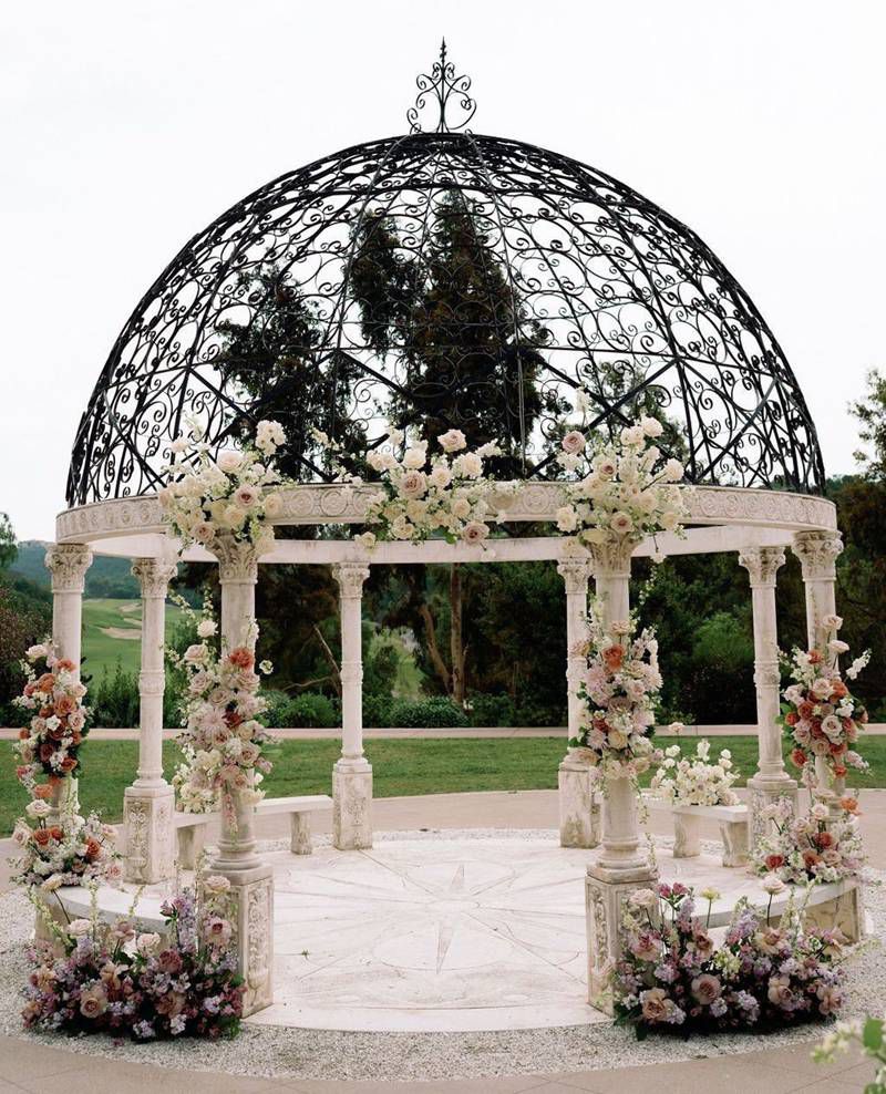 gazebo stone pillar