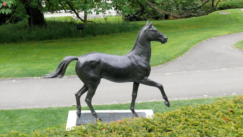 sculpture of Jappeloup