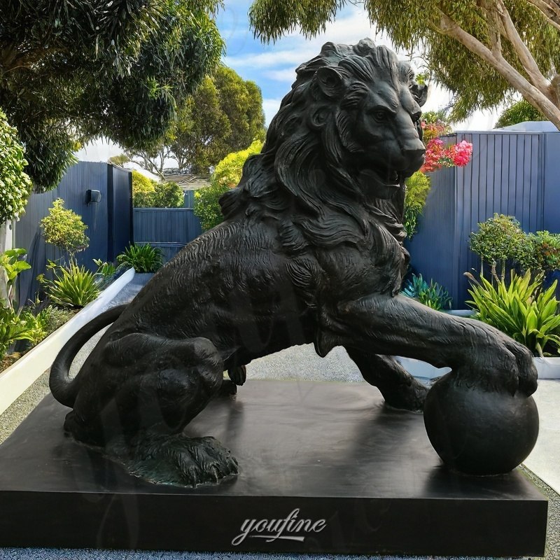 lion with ball statue (1)