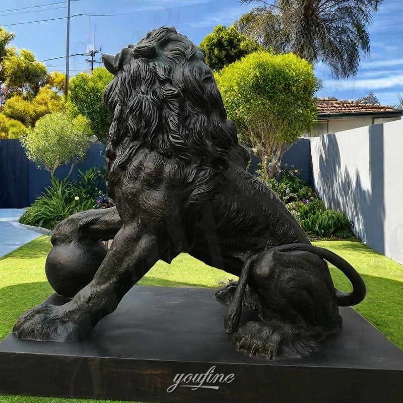 lion with ball statue (2)