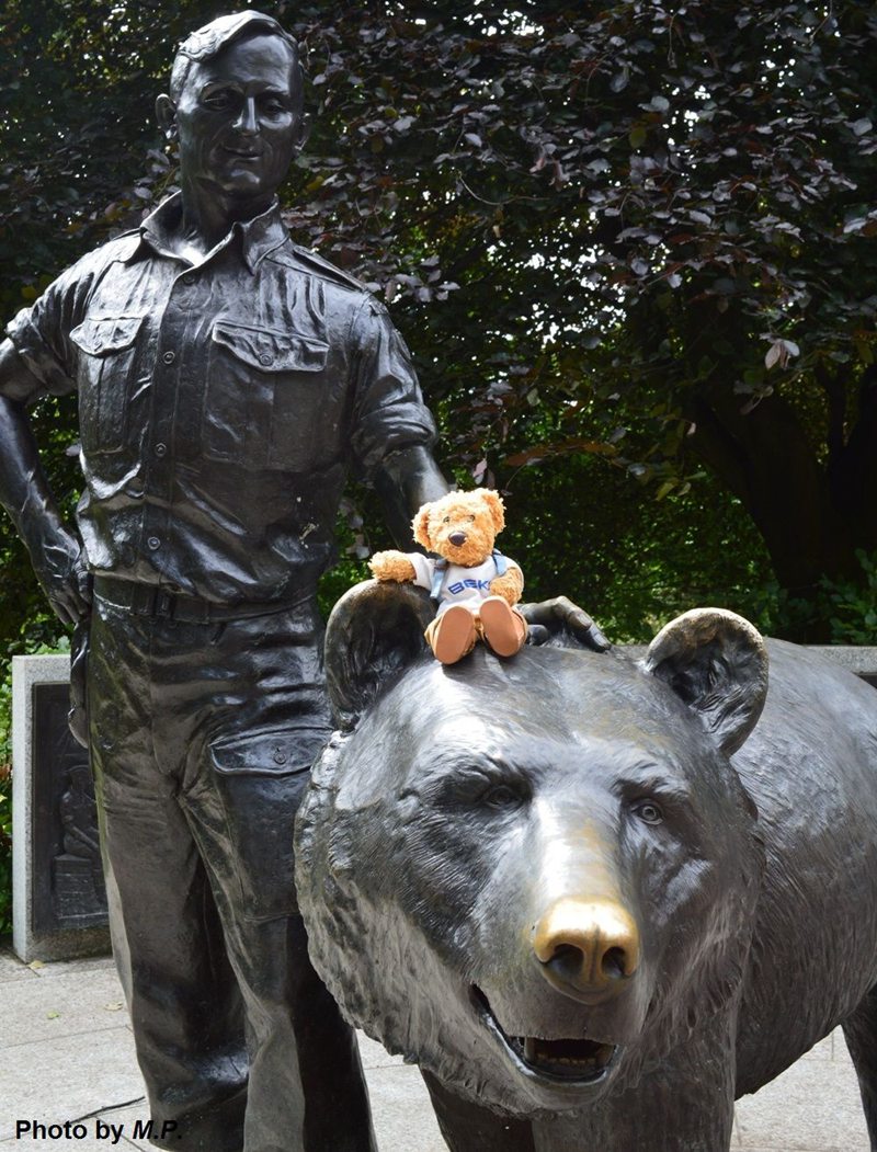 Woytek and Bear Statue