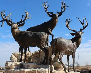 bronze reindeer statue (7)