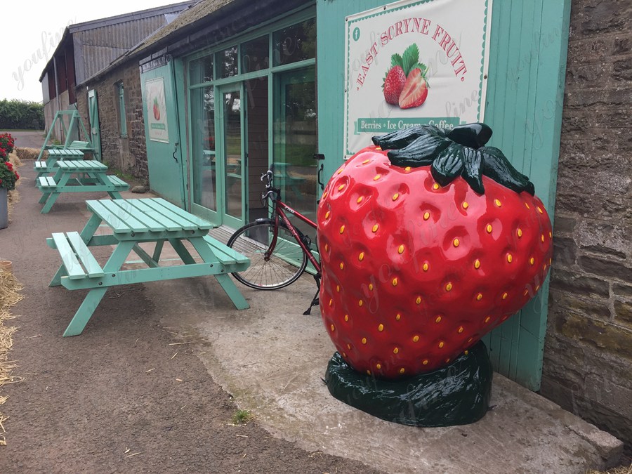 Stainless Steel Strawberry Sculpture for Outdoor (3)