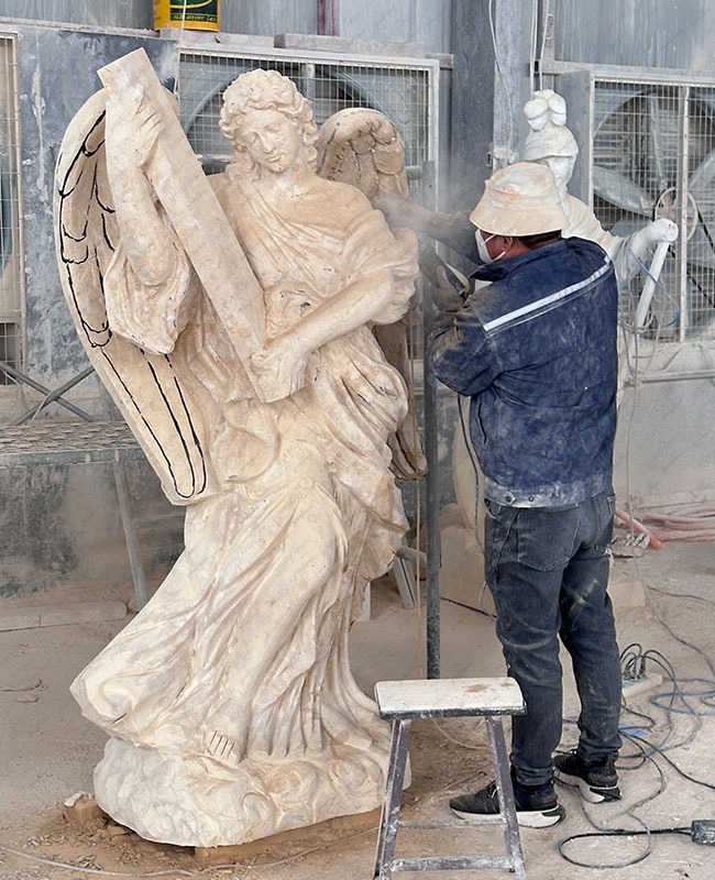 YouFine church sculpture hand carving artist (6)