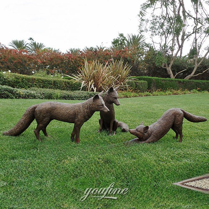 bronze fox family statue