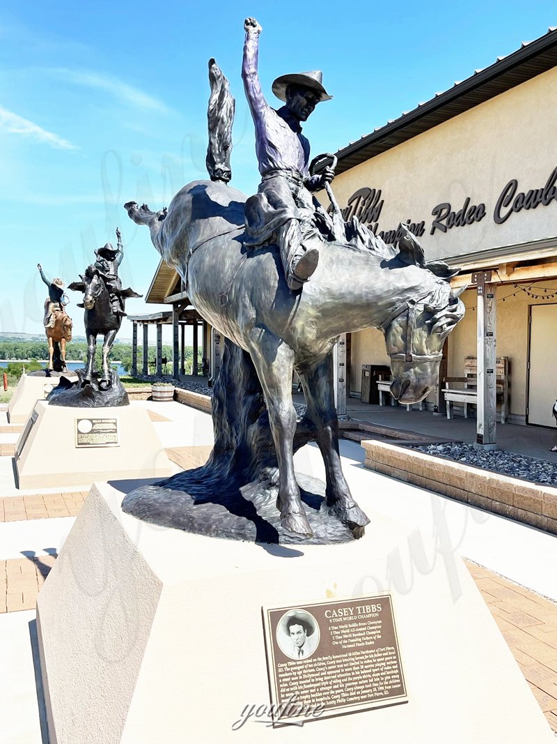 famous bronze cowboy and horse statue (6)