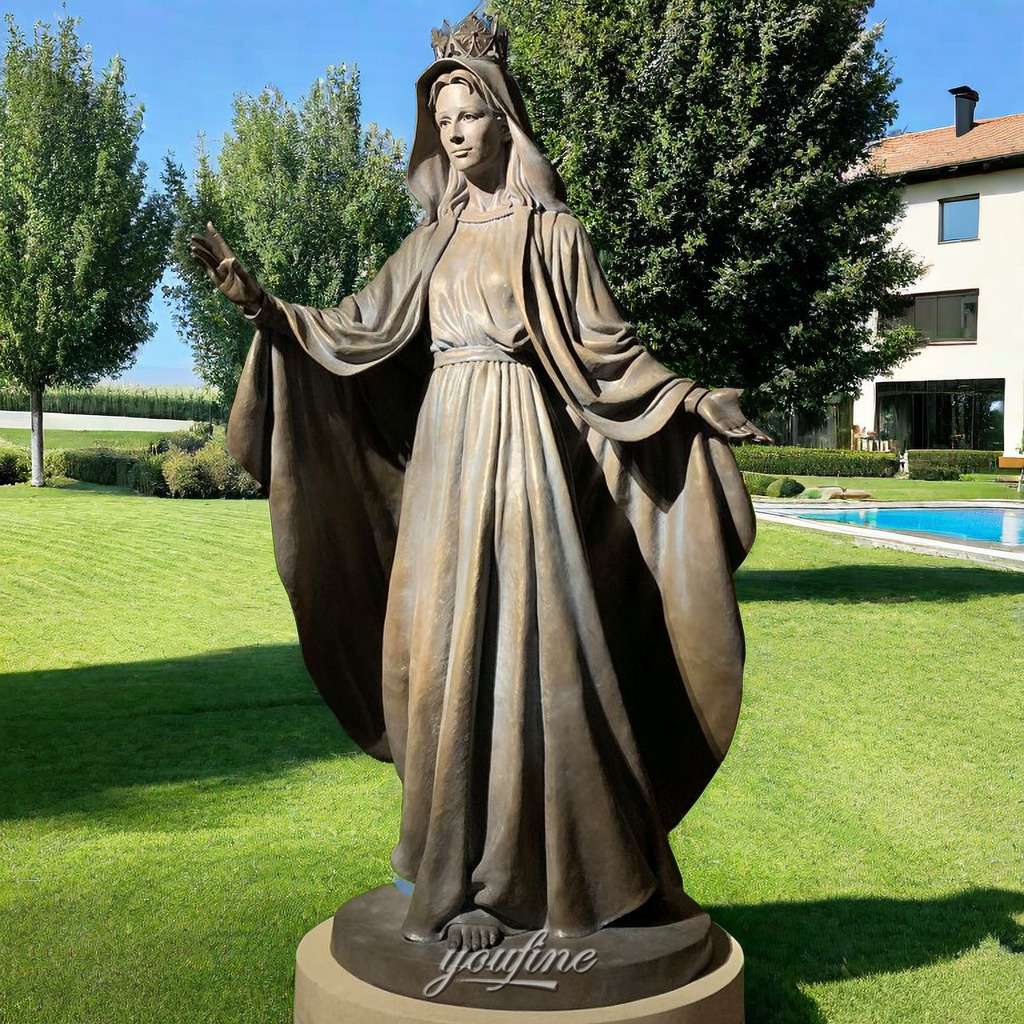 mary queen of heaven statue (1)