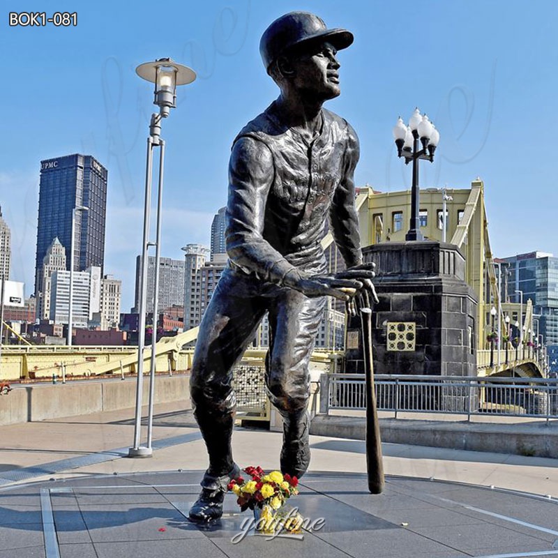 baseball player sculpture