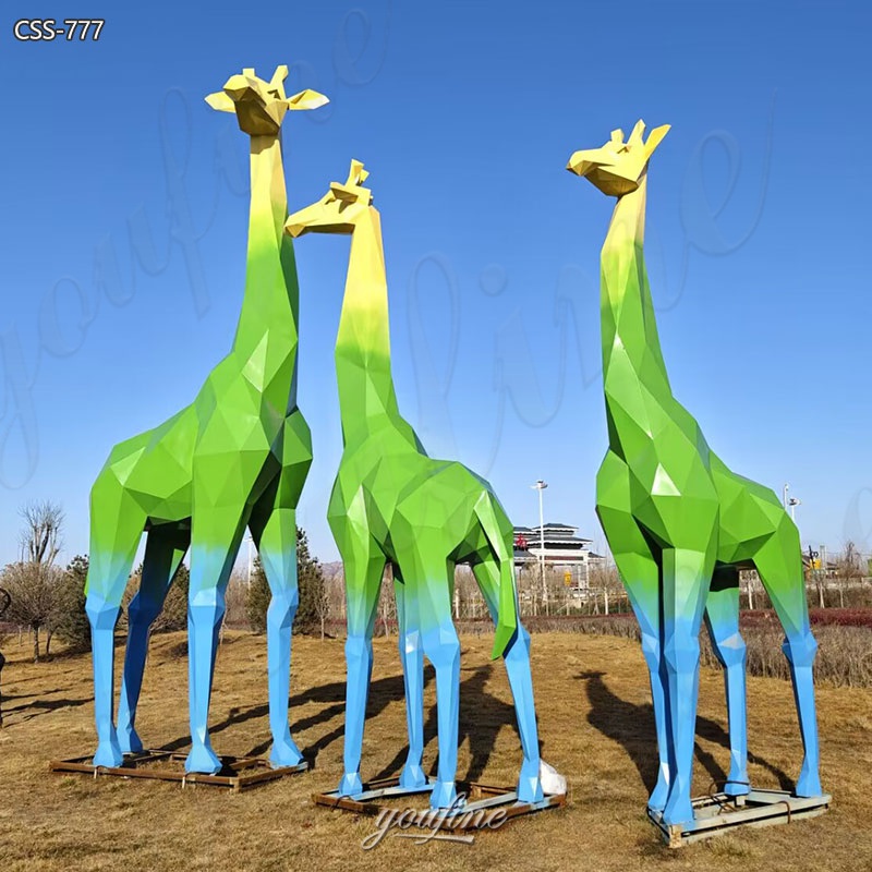 large lawn giraffe sculptures