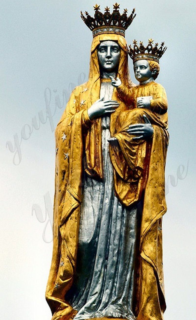 Our Lady of Czestochowa statue