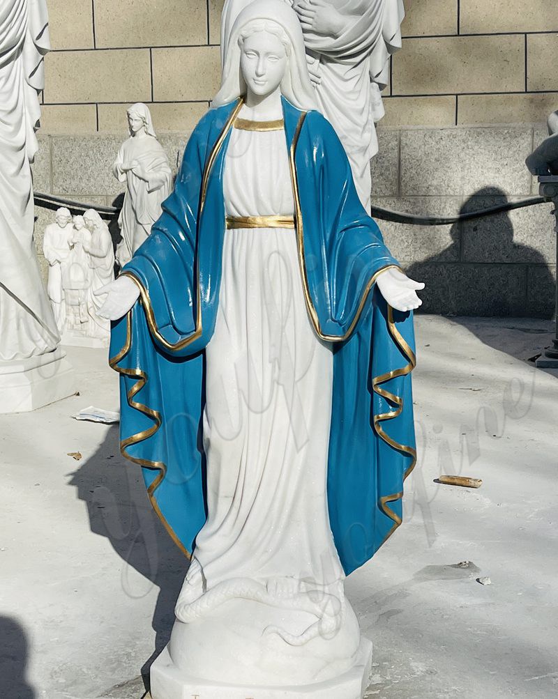 The Statue of the Miraculous Virgin