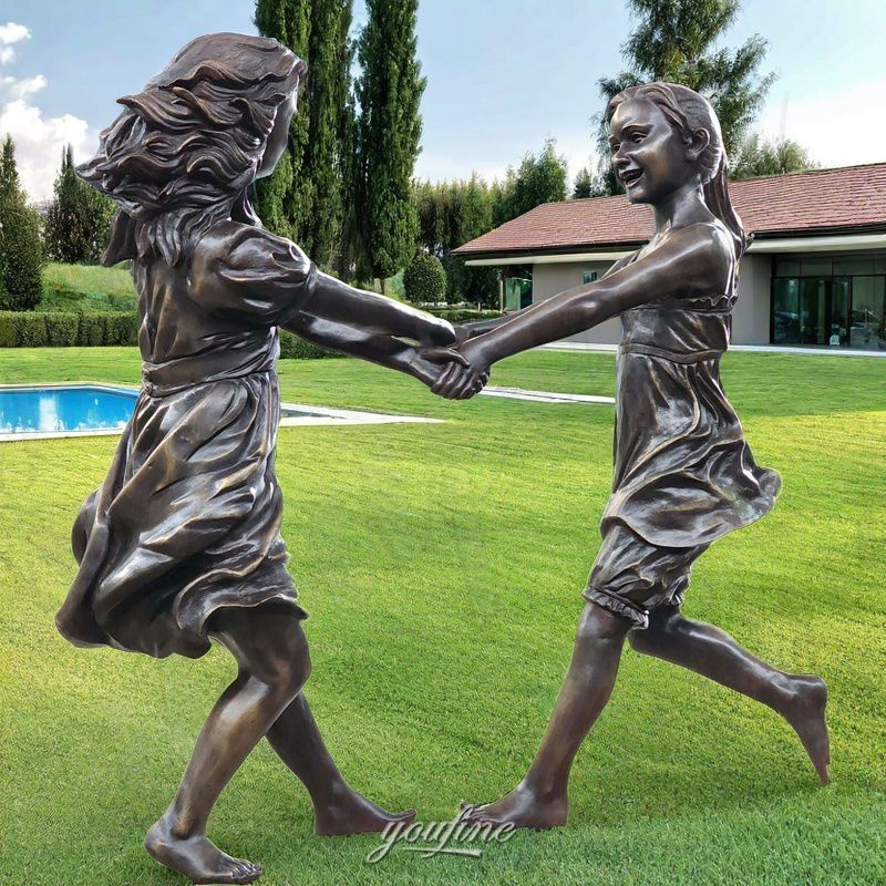 children playing statue in lawn