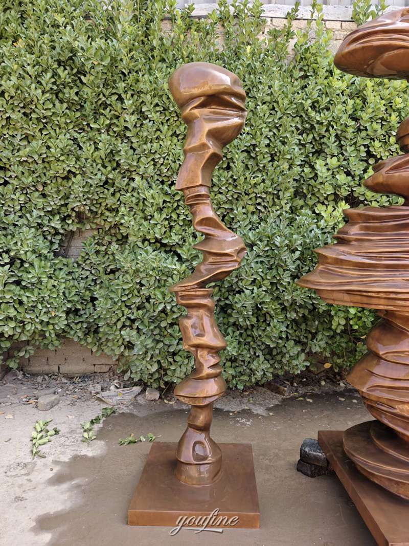 Tony Cragg sculpture