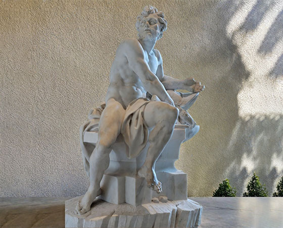 Hephaestus Greek God Statue（1）