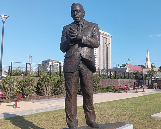 martin luther king bronze sculpture