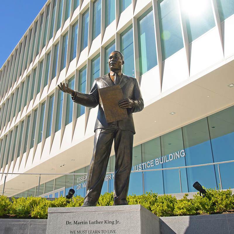 Martin Luther King Statue (Essex County Courthouse)