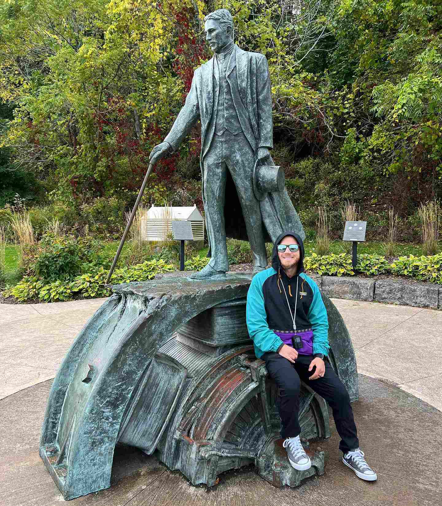 Nikola Tesla statue in Niagara Falls, Canada